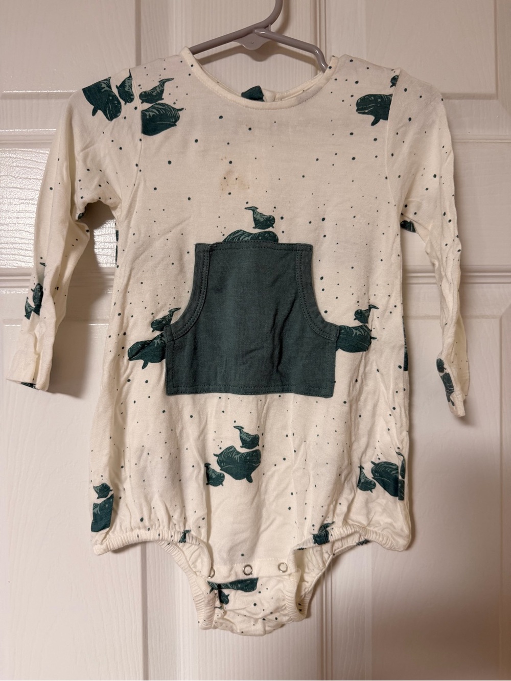 Bamboo Long-Sleeve Pocket Bodysuit - Cream with Teal Whale Print
